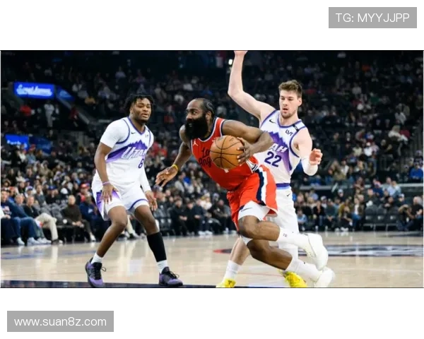 哈登全场30分7板7助表现出色带领球队取得胜利正负值高达22